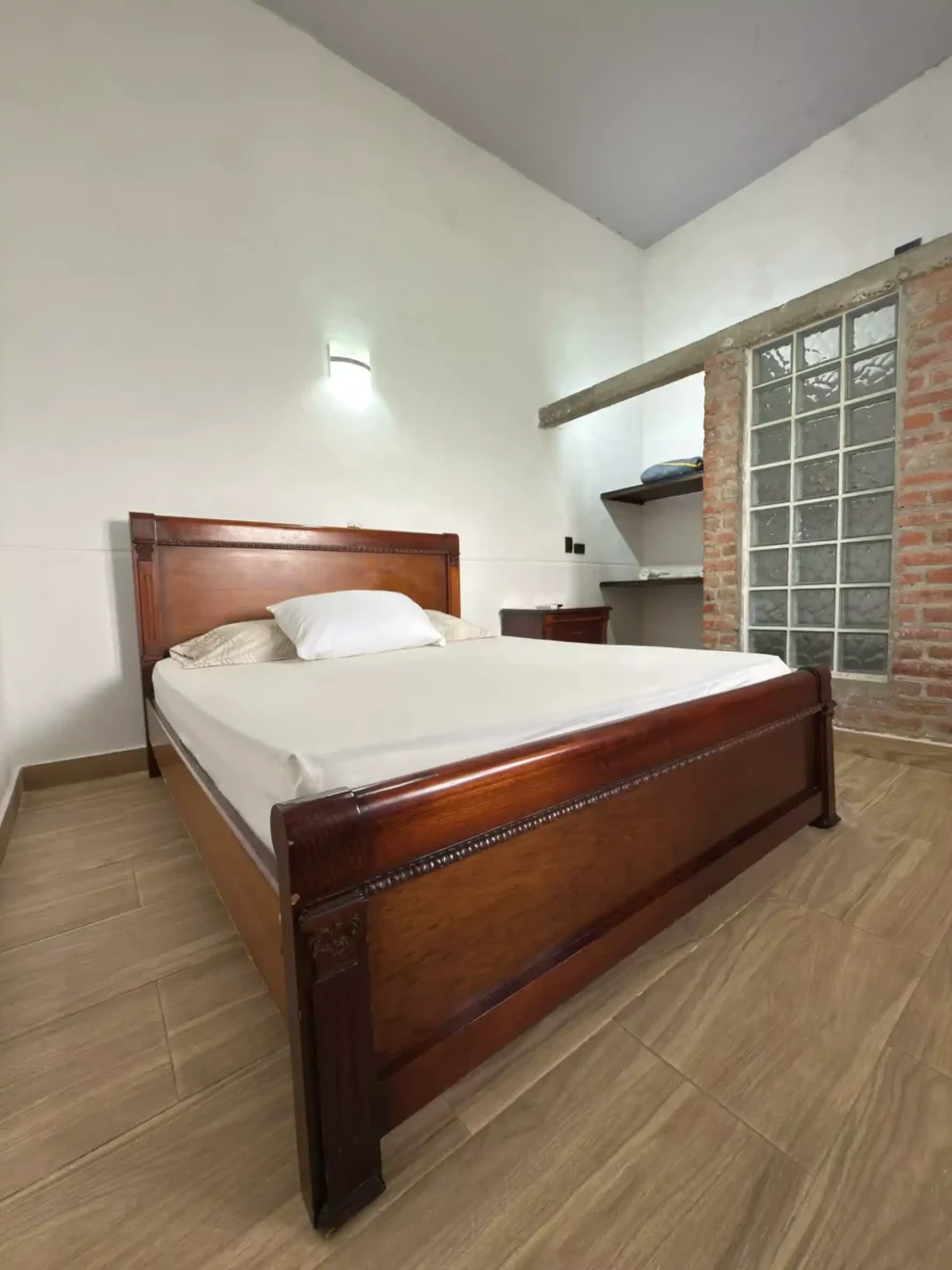 Habitación El Nieto 104: Habitación matrimonial en Buga cerca de la Basílica