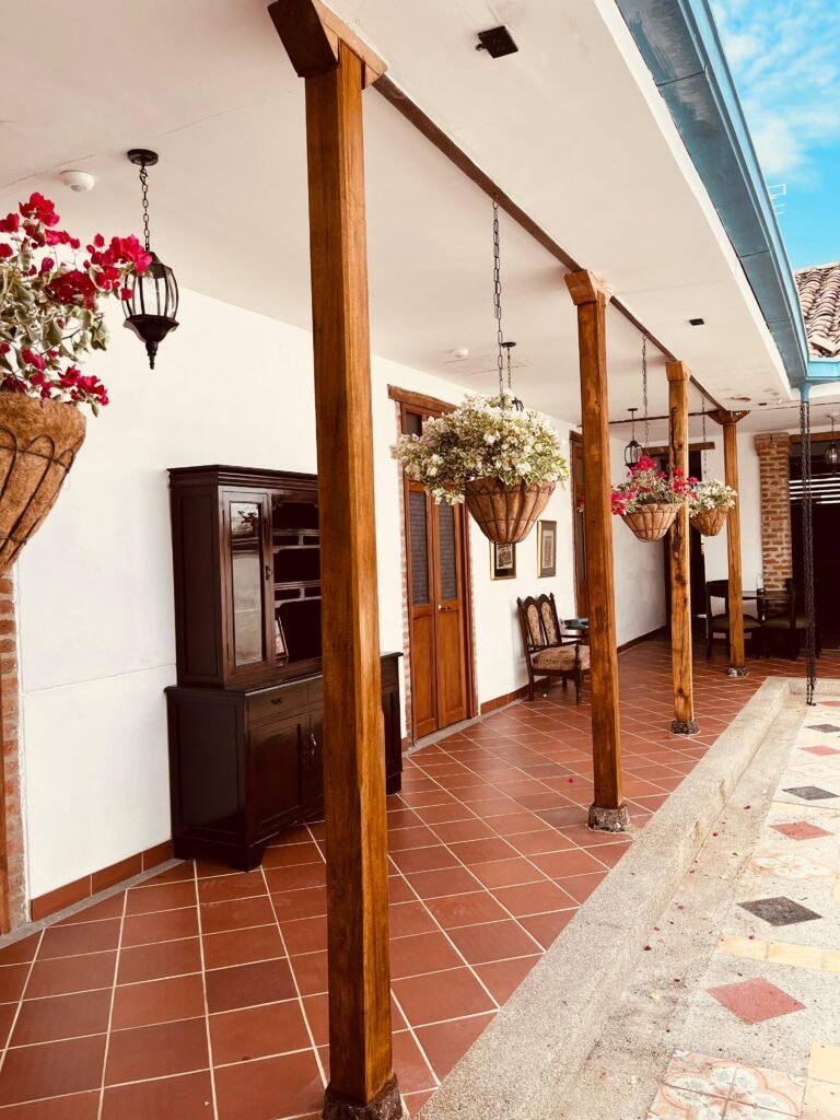 Hospedaje Semana Santa en Buga 2026: Vive la fe a un paso de la Basílica 11 WhatsApp Image 2024 11 13 at 15.17.15 18c417d1