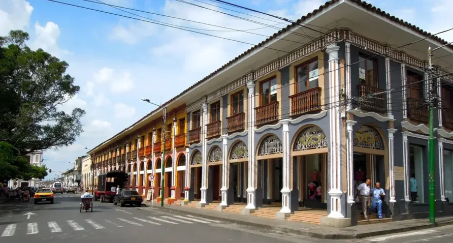 Descubre el Encanto del Centro Histórico de Buga